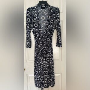INC International Concepts Black and White Floral Long Sleeve Dress. Size S.